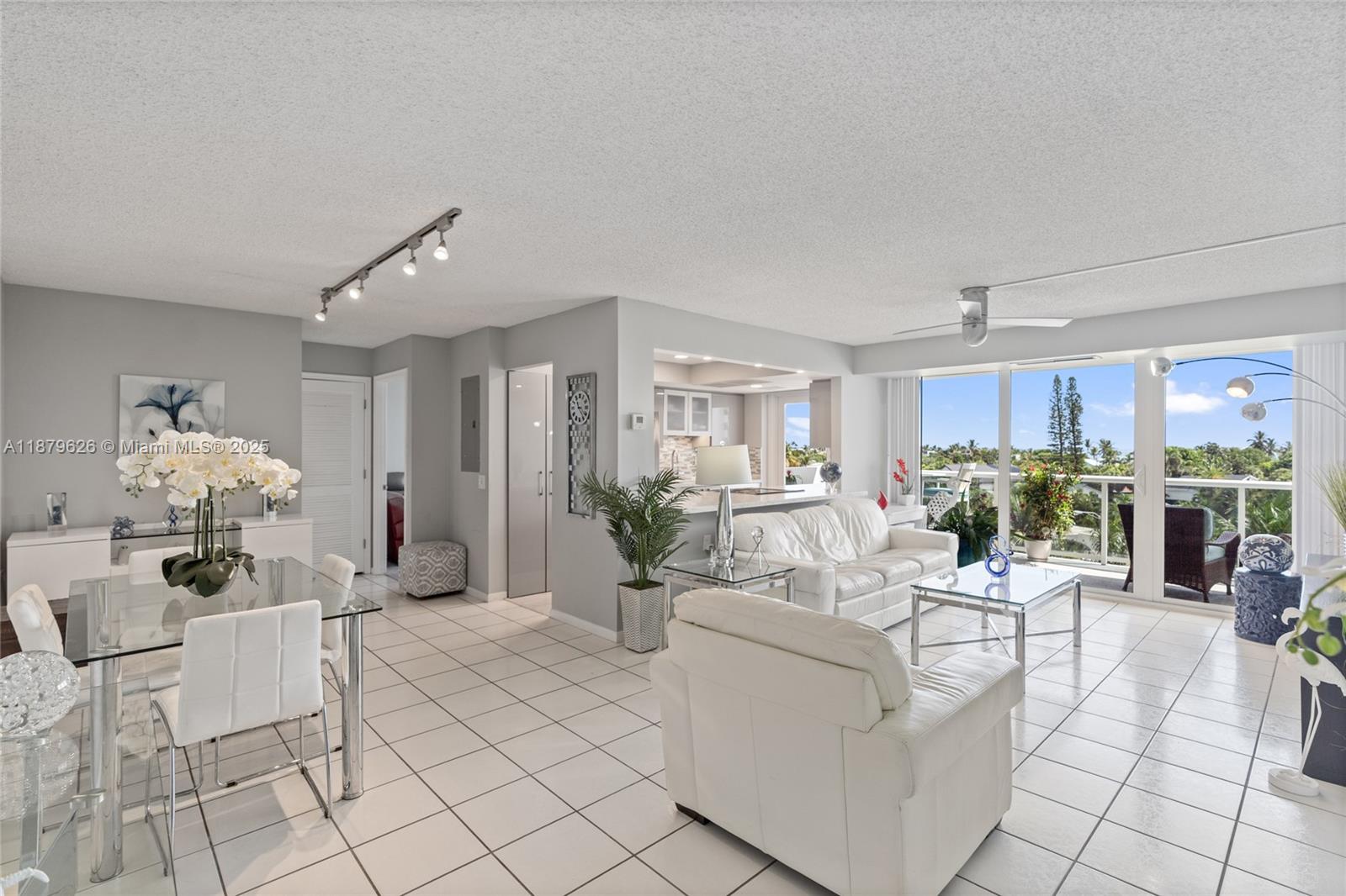 2841 N Ocean Blvd #602