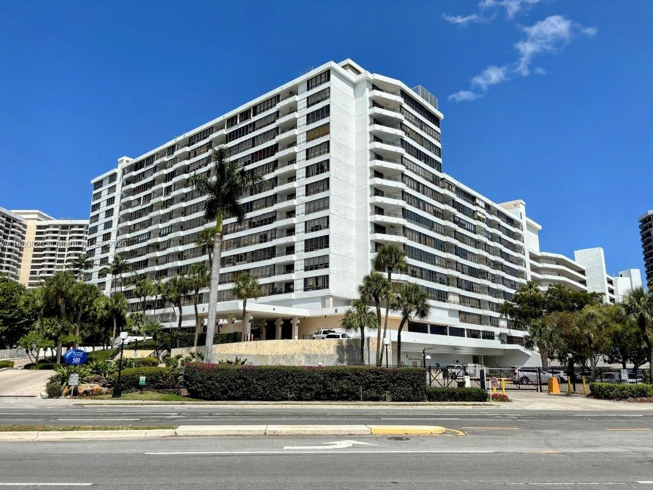 500 Three Iss Blvd #808