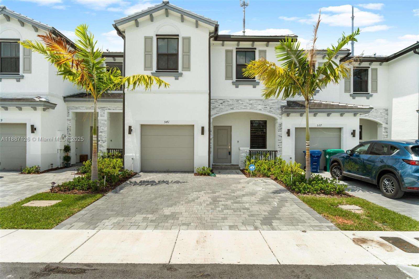 541 NW 204th St