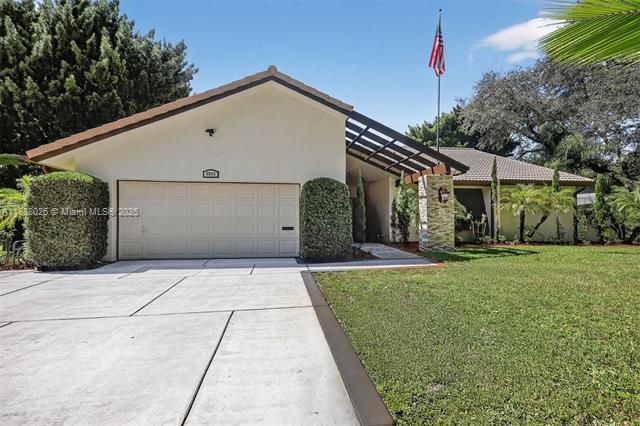 8860 SW 49th Ct