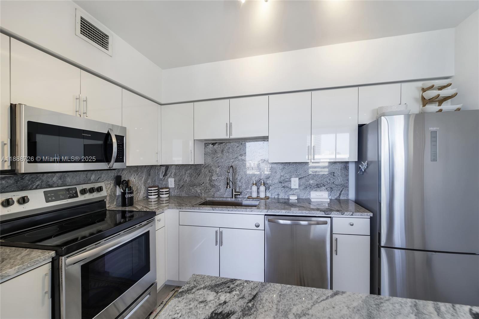 image The Waverly South Beach12