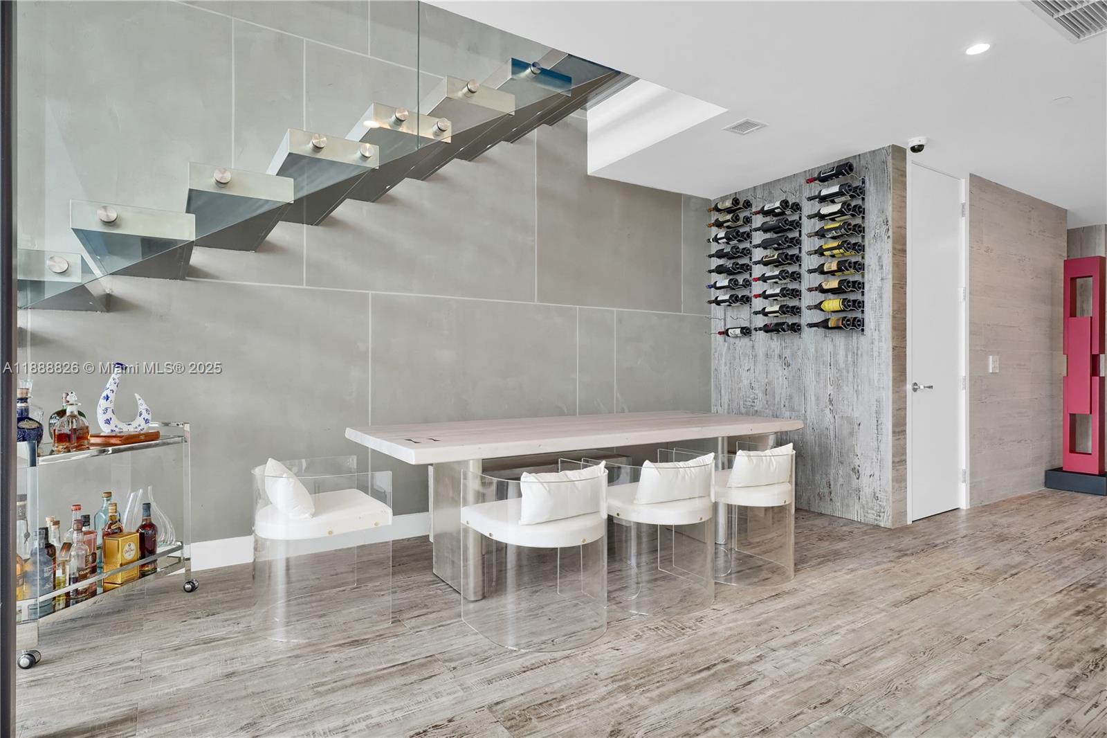 1100 Biscayne Blvd #PH6302 Miami, FL 33132