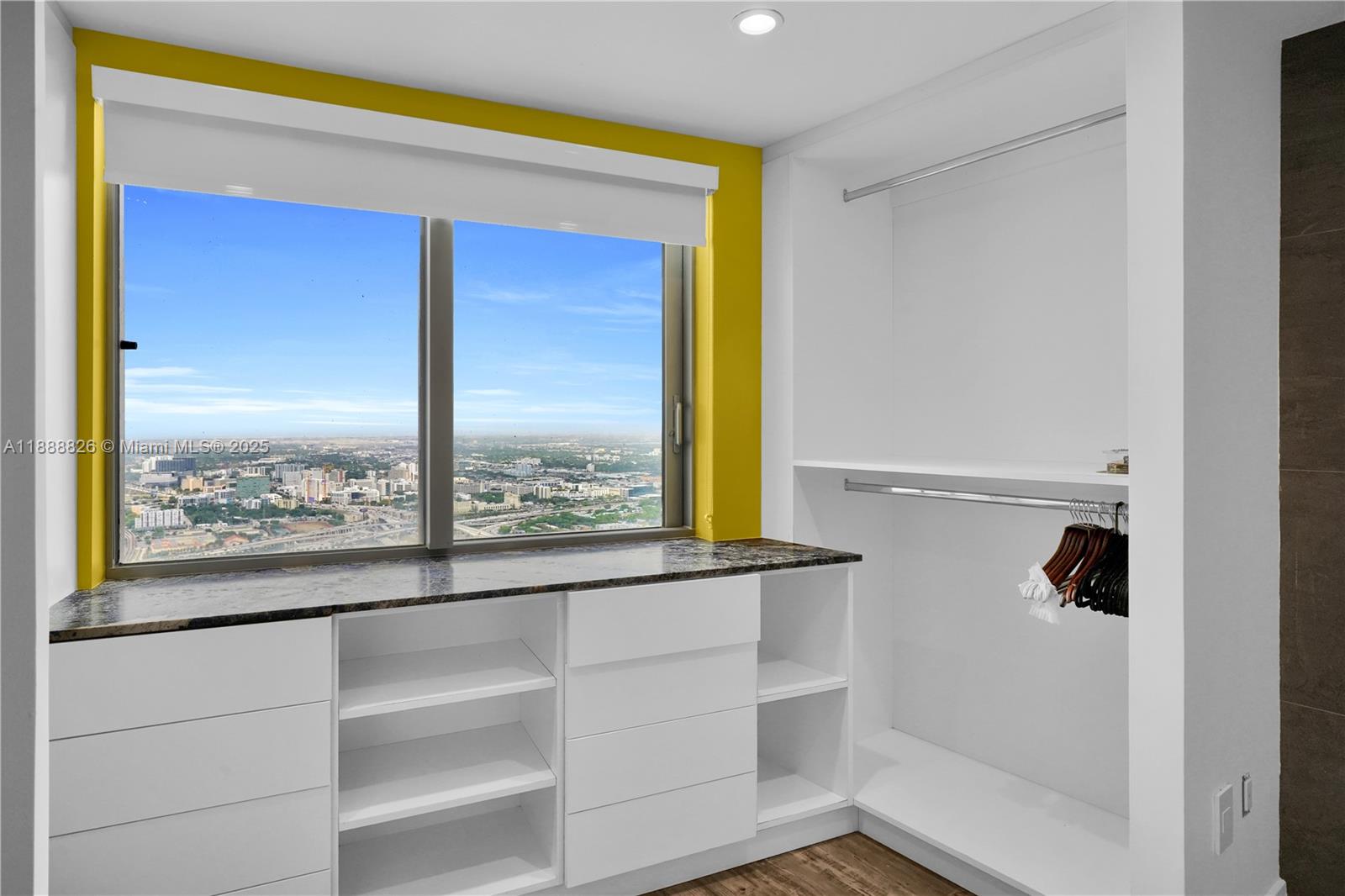 1100 Biscayne Blvd #PH6302 Miami, FL 33132