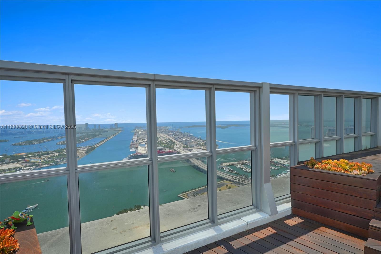 1100 Biscayne Blvd #PH6302 Miami, FL 33132