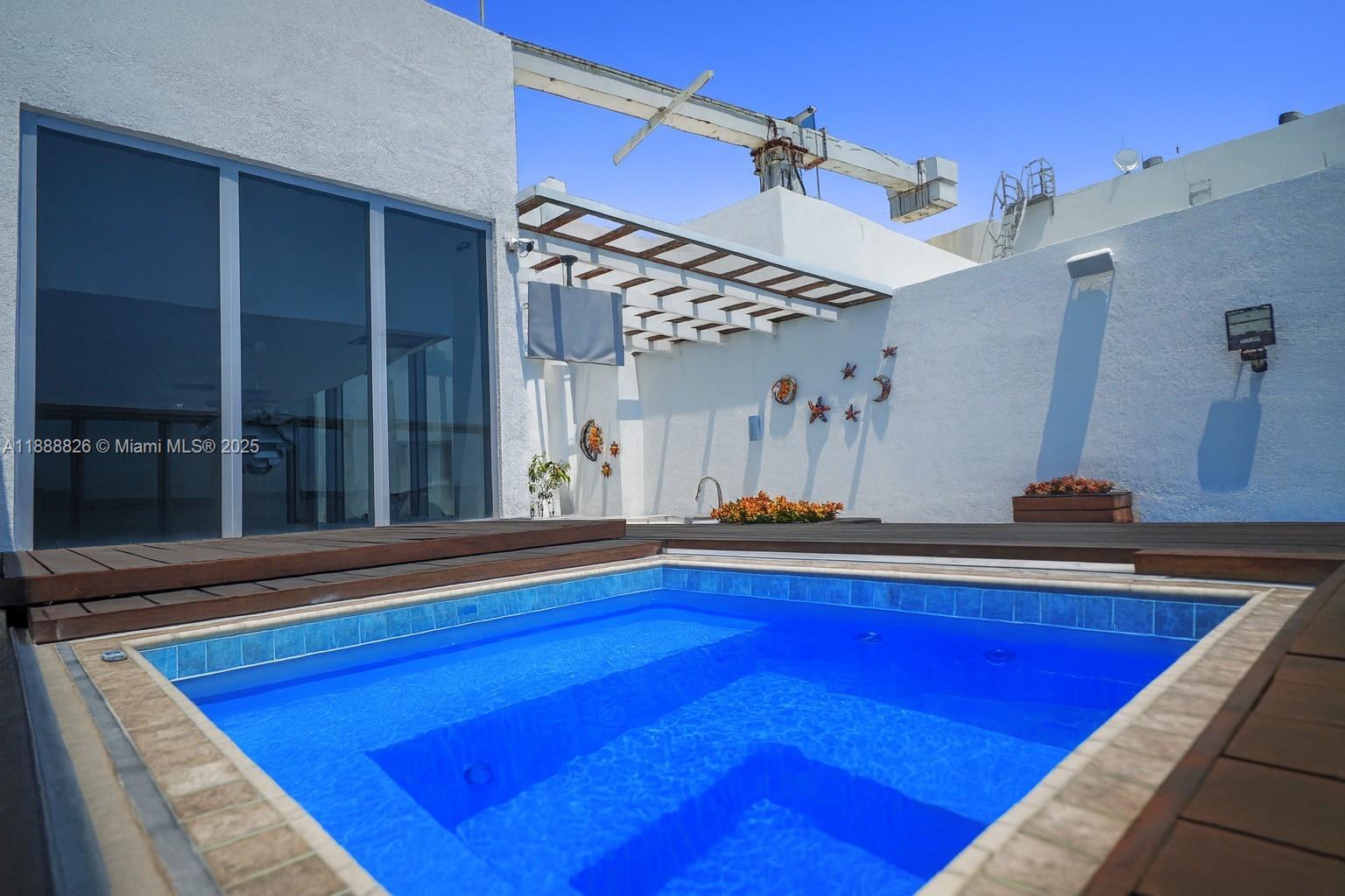 1100 Biscayne Blvd #PH6302 Miami, FL 33132