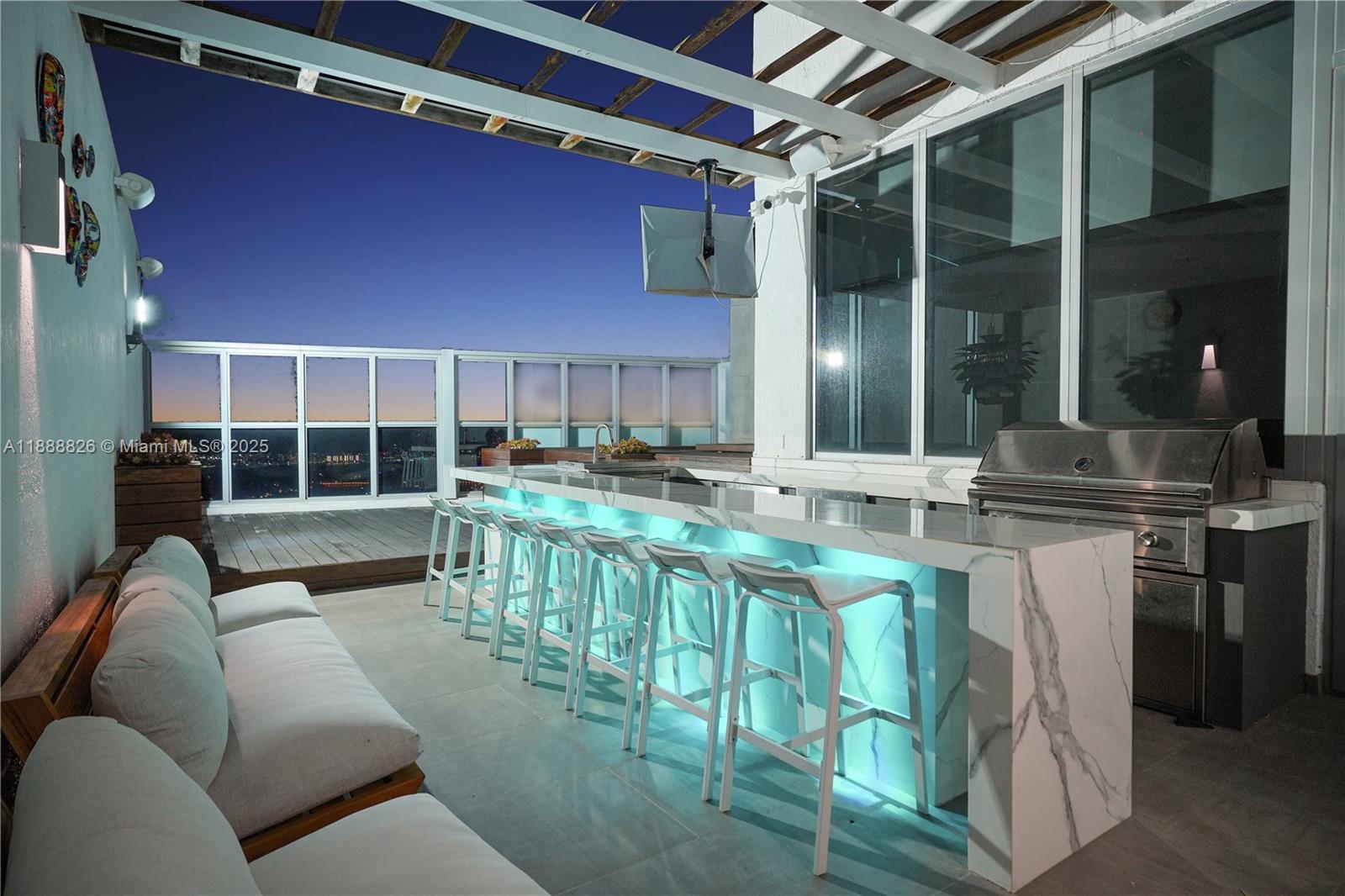 1100 Biscayne Blvd #PH6302 Miami, FL 33132