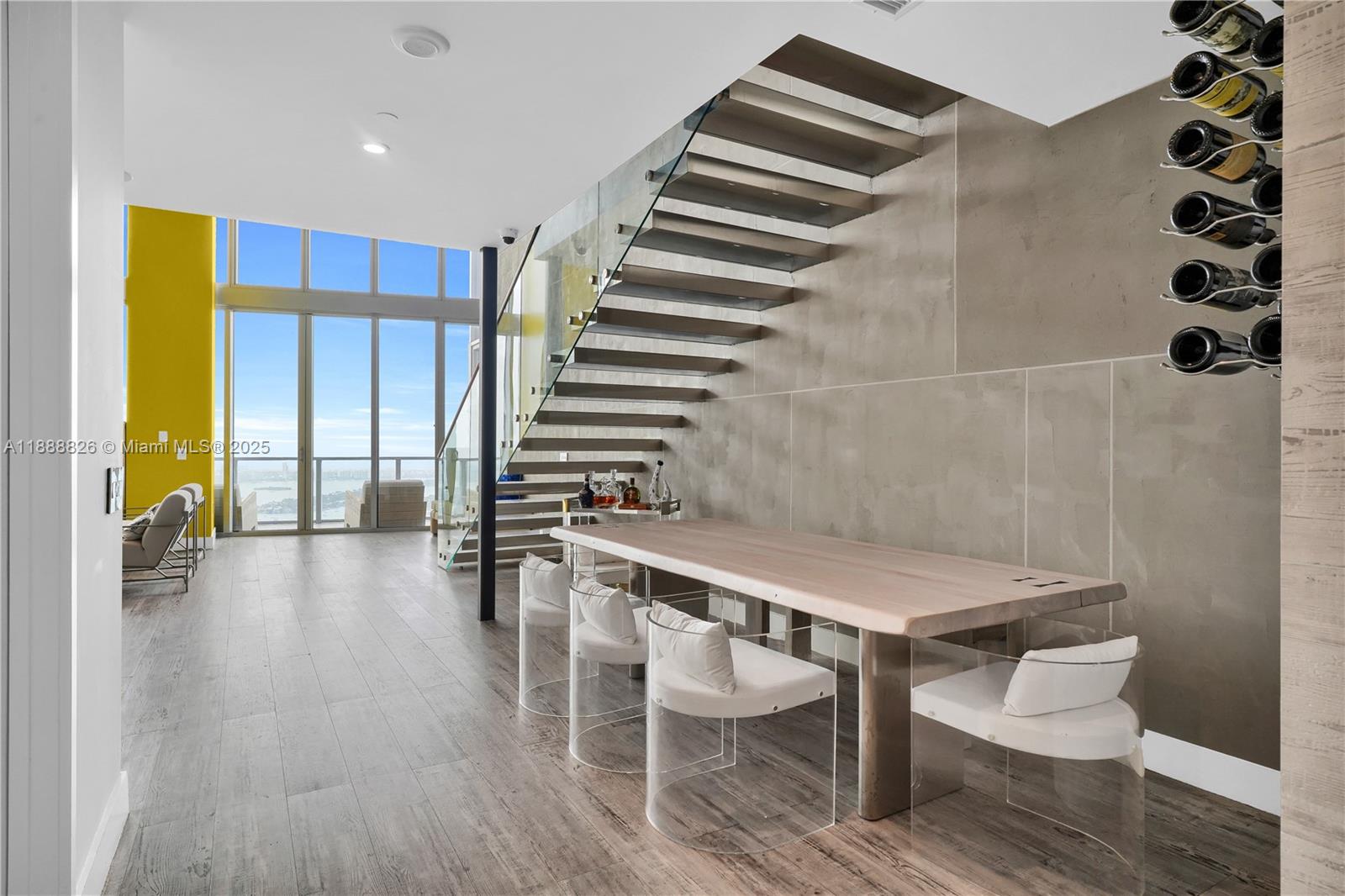 1100 Biscayne Blvd #PH6302 Miami, FL 33132