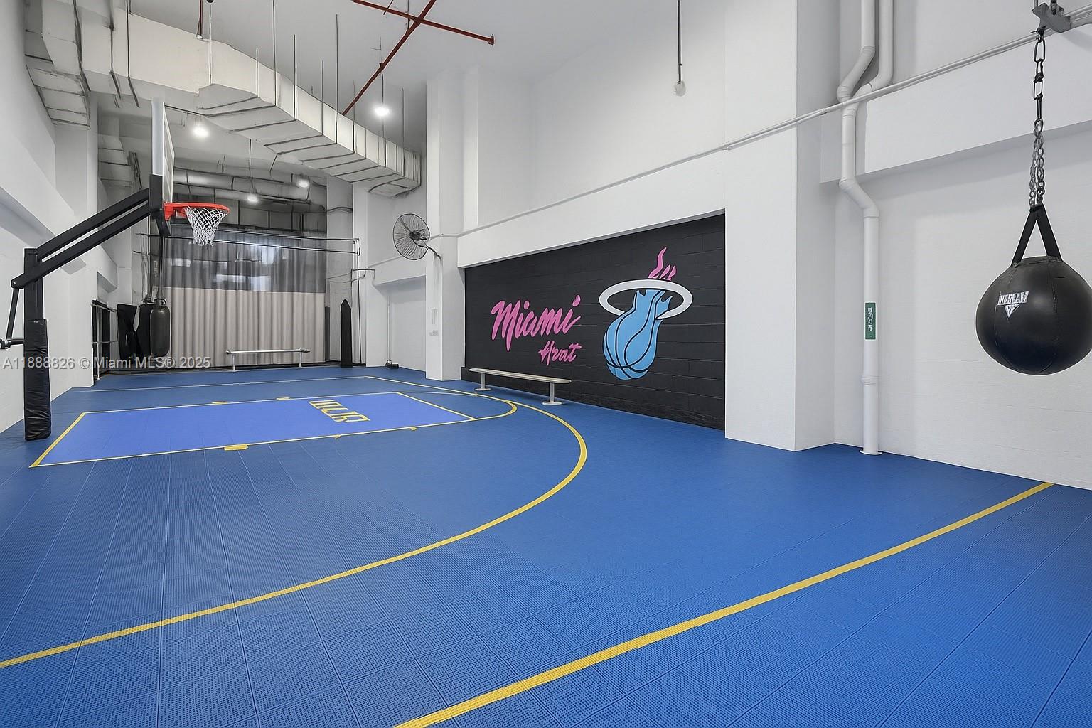 1100 Biscayne Blvd #PH6302 Miami, FL 33132