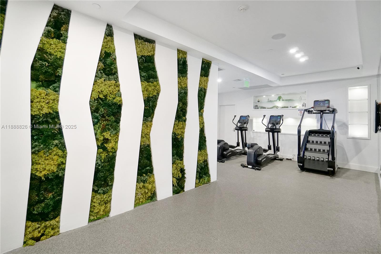 1100 Biscayne Blvd #PH6302 Miami, FL 33132