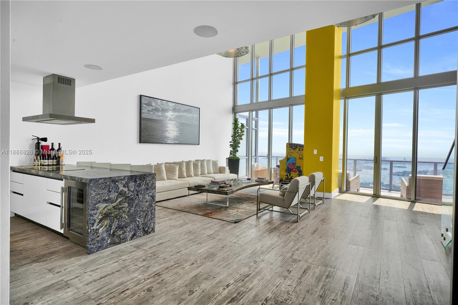 1100 Biscayne Blvd #PH6302 Miami, FL 33132