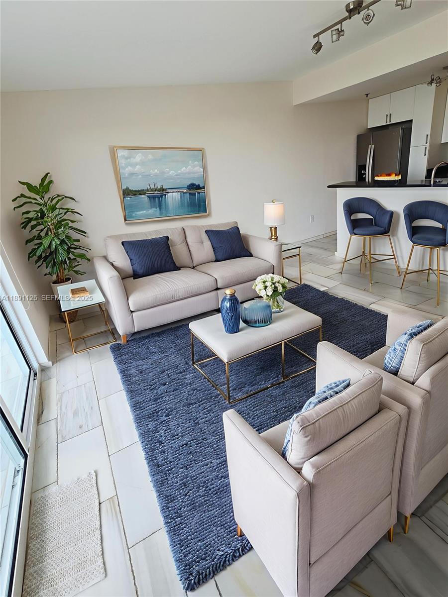 1401 SW 22nd St #1203