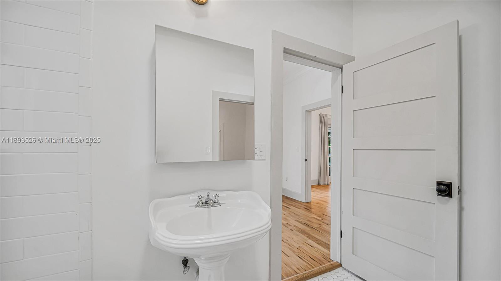 85 NE 46th St Miami, FL 33137