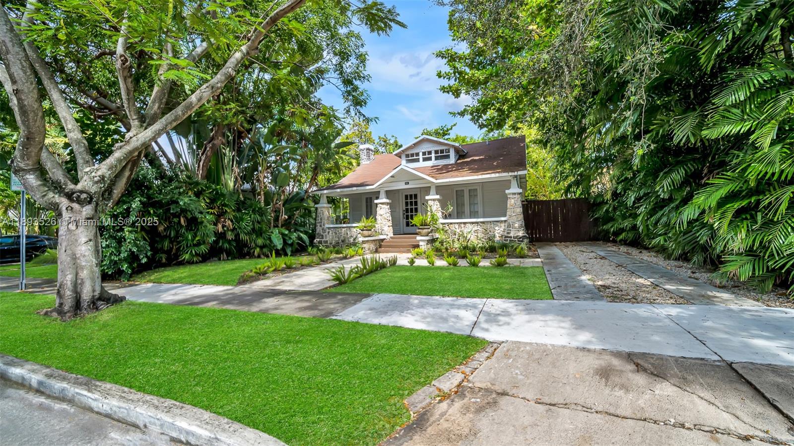 85 NE 46th St Miami, FL 33137