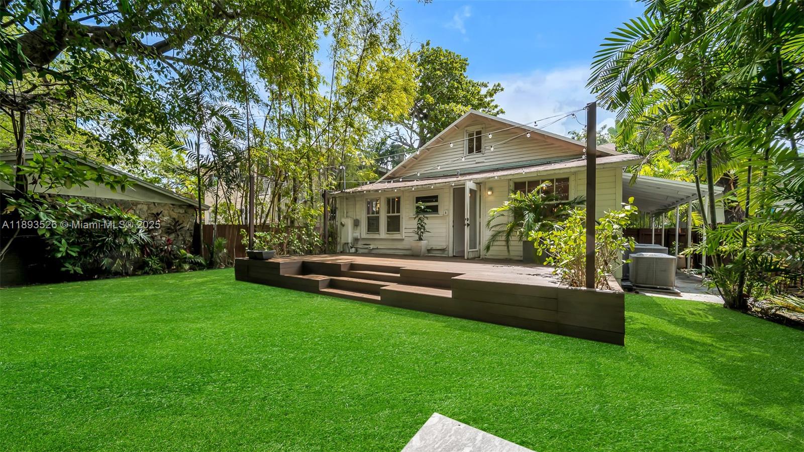 85 NE 46th St Miami, FL 33137