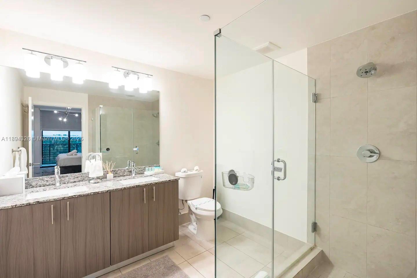 5350 nw NW 84th Ave #403 Doral, FL 33166