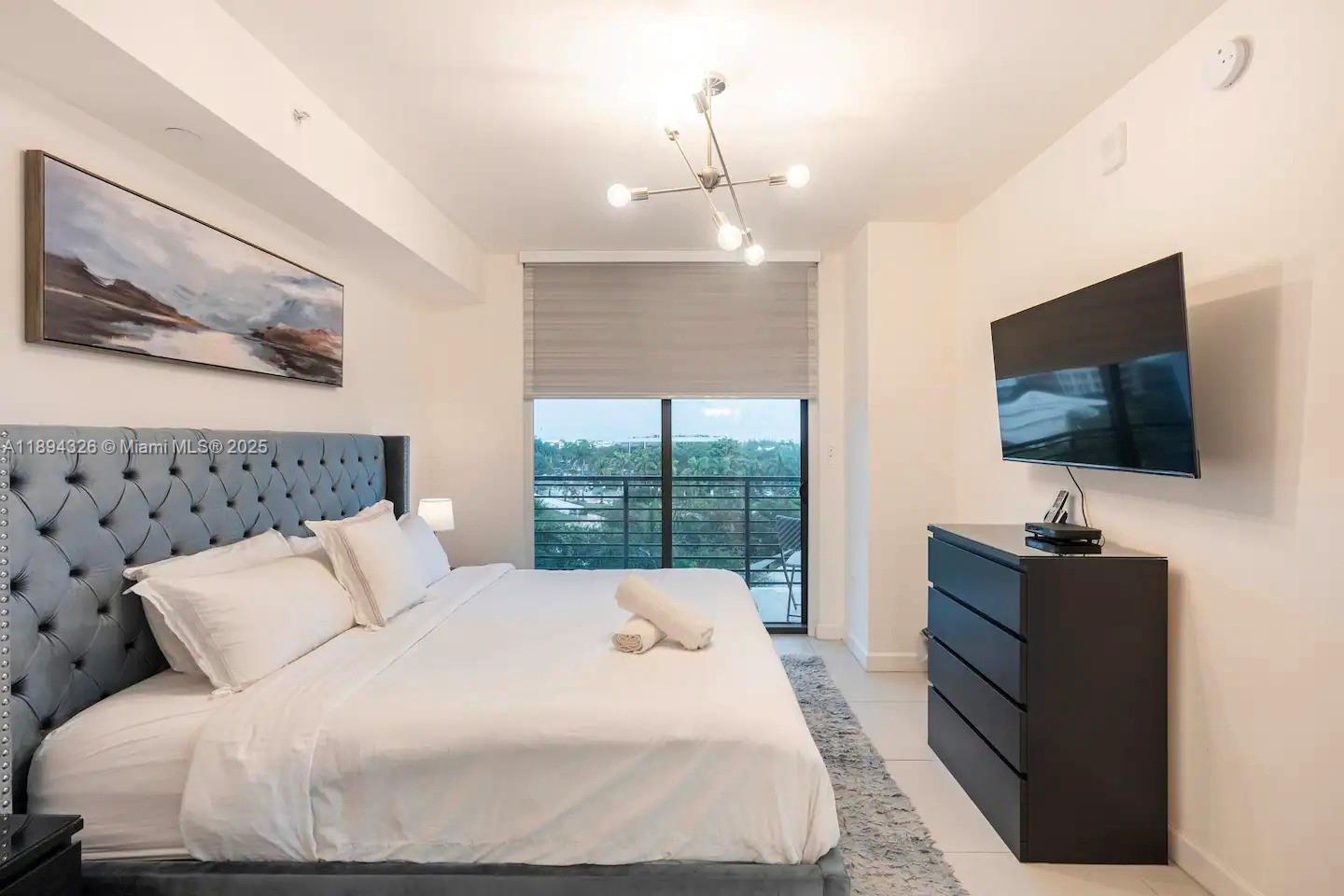 5350 nw NW 84th Ave #403 Doral, FL 33166