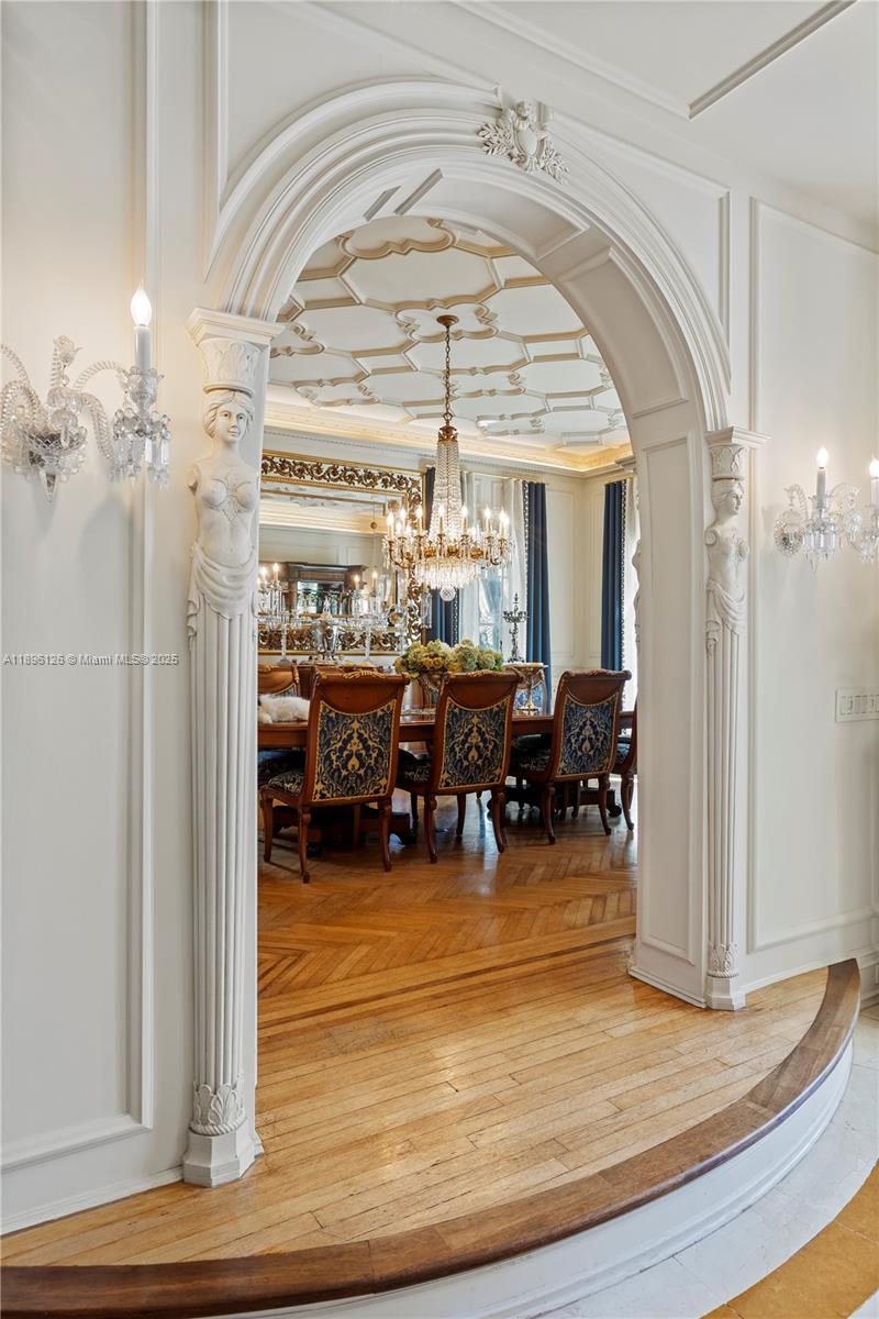 5801 Pine Tree Dr Miami Beach, FL 33140 5801 Pine Tree Dr Miami Beach, FL 33140