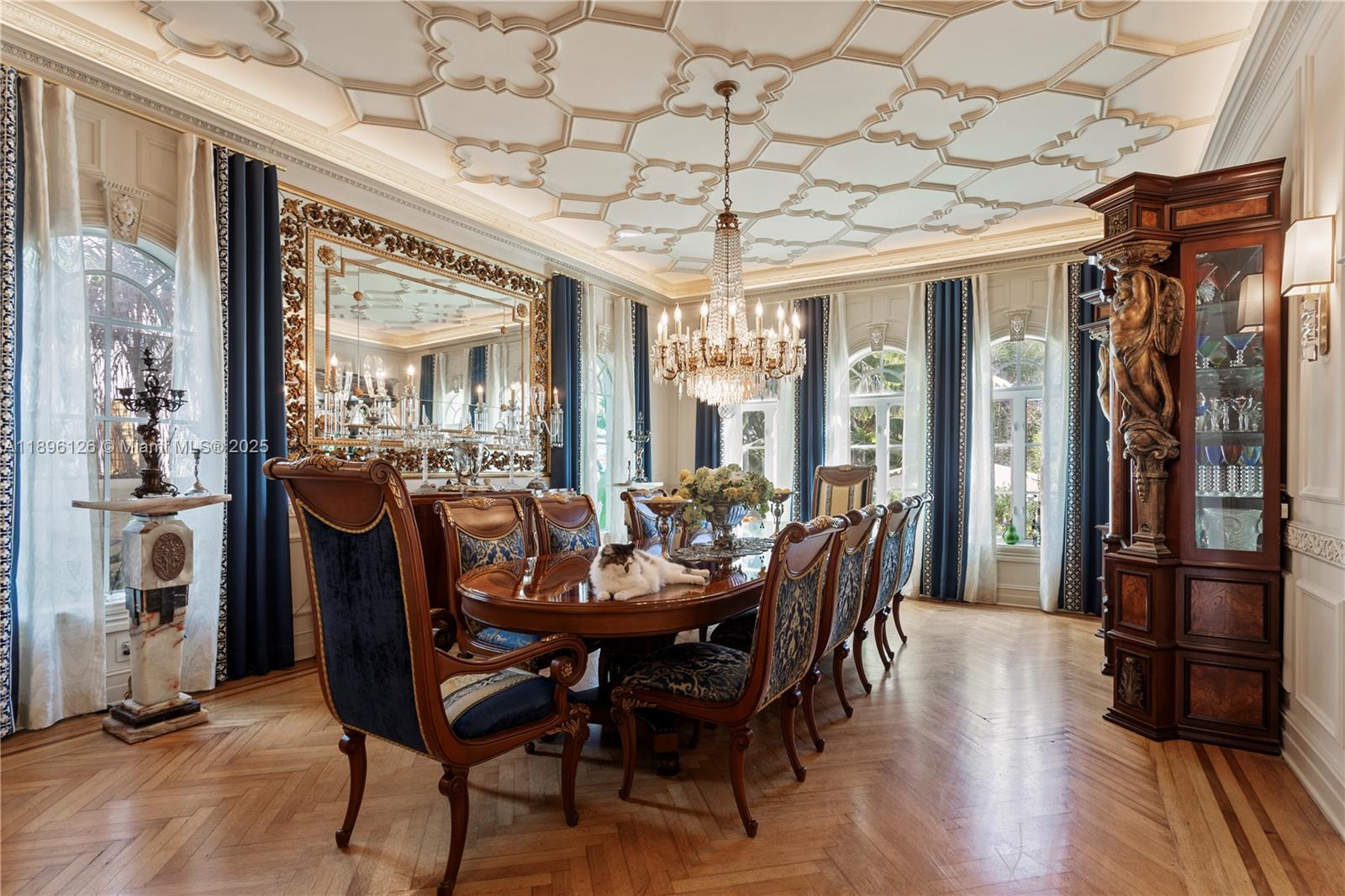 5801 Pine Tree Dr Miami Beach, FL 33140 5801 Pine Tree Dr Miami Beach, FL 33140