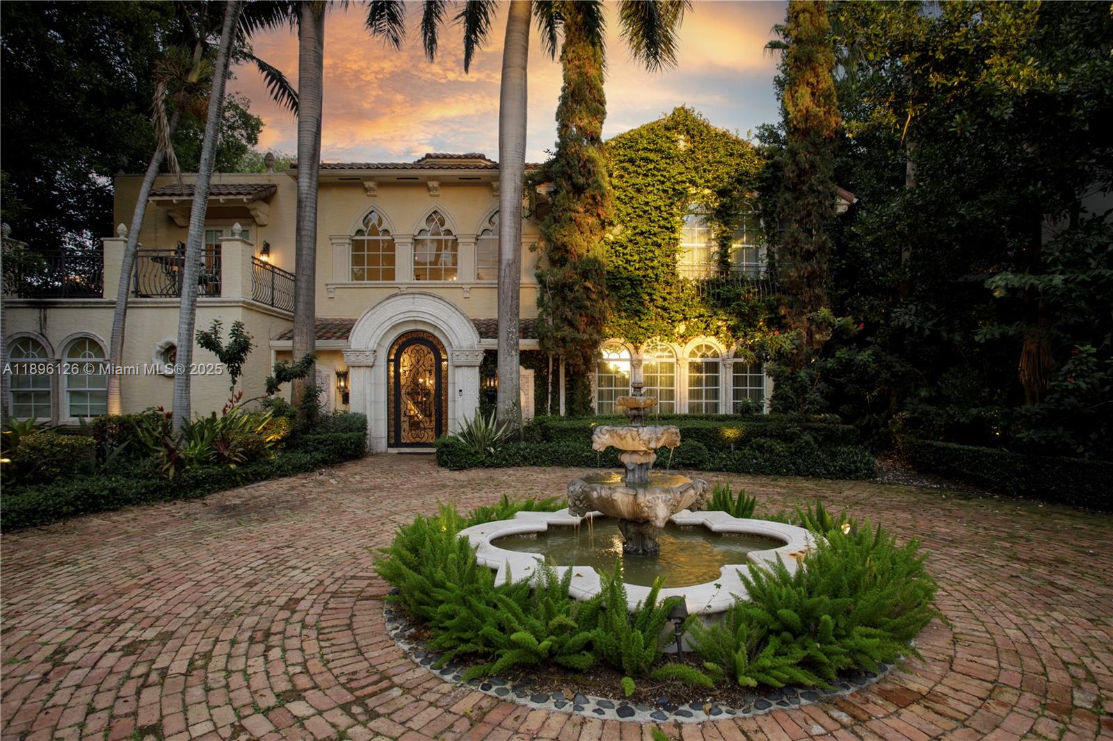 5801 Pine Tree Dr Miami Beach, FL 33140 5801 Pine Tree Dr Miami Beach, FL 33140