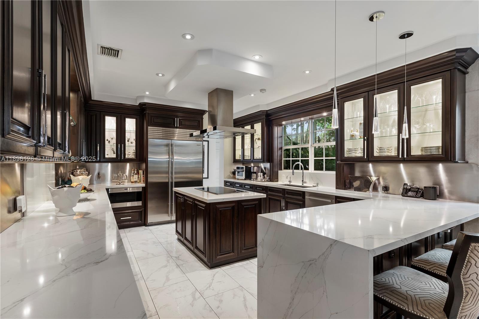 5801 Pine Tree Dr Miami Beach, FL 33140 5801 Pine Tree Dr Miami Beach, FL 33140