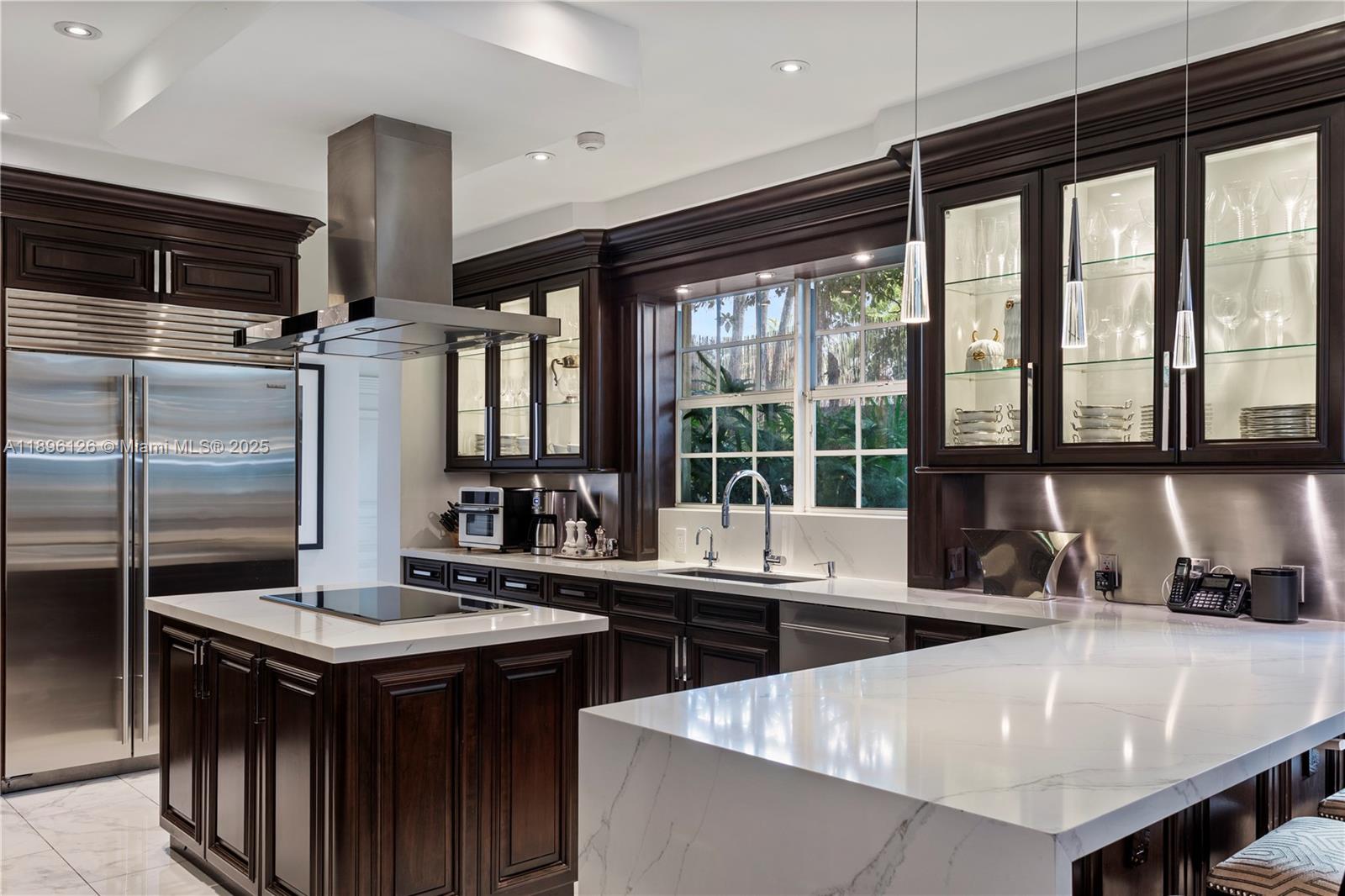 5801 Pine Tree Dr Miami Beach, FL 33140 5801 Pine Tree Dr Miami Beach, FL 33140