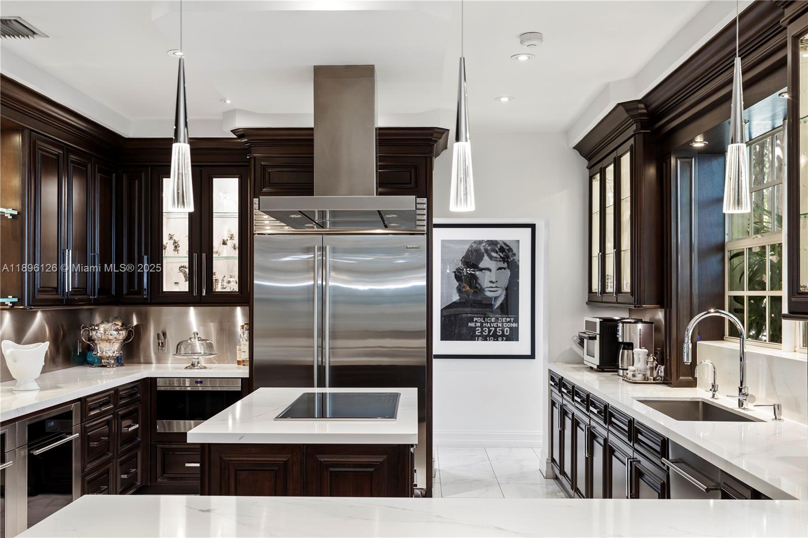 5801 Pine Tree Dr Miami Beach, FL 33140 5801 Pine Tree Dr Miami Beach, FL 33140