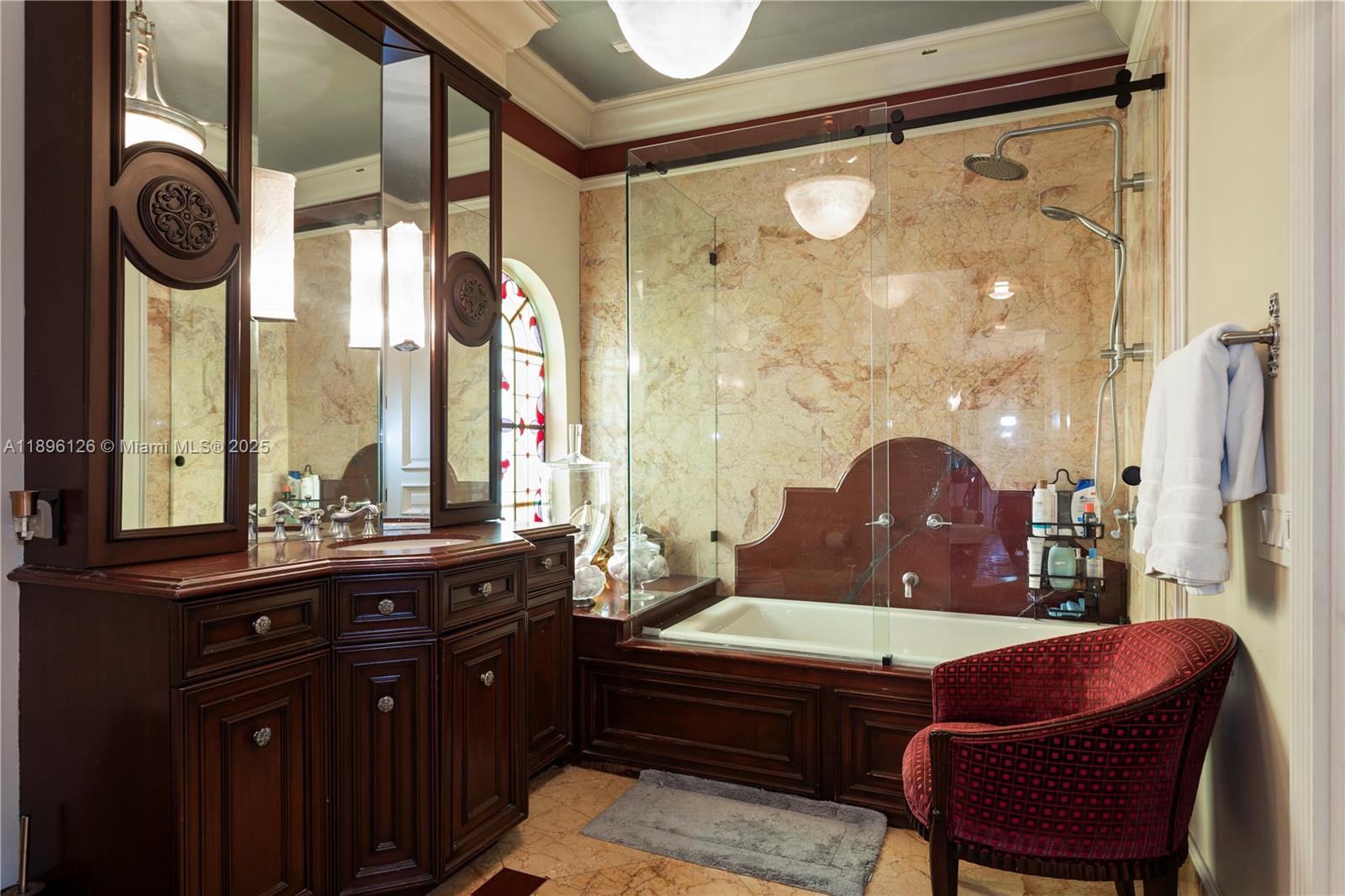 5801 Pine Tree Dr Miami Beach, FL 33140 5801 Pine Tree Dr Miami Beach, FL 33140