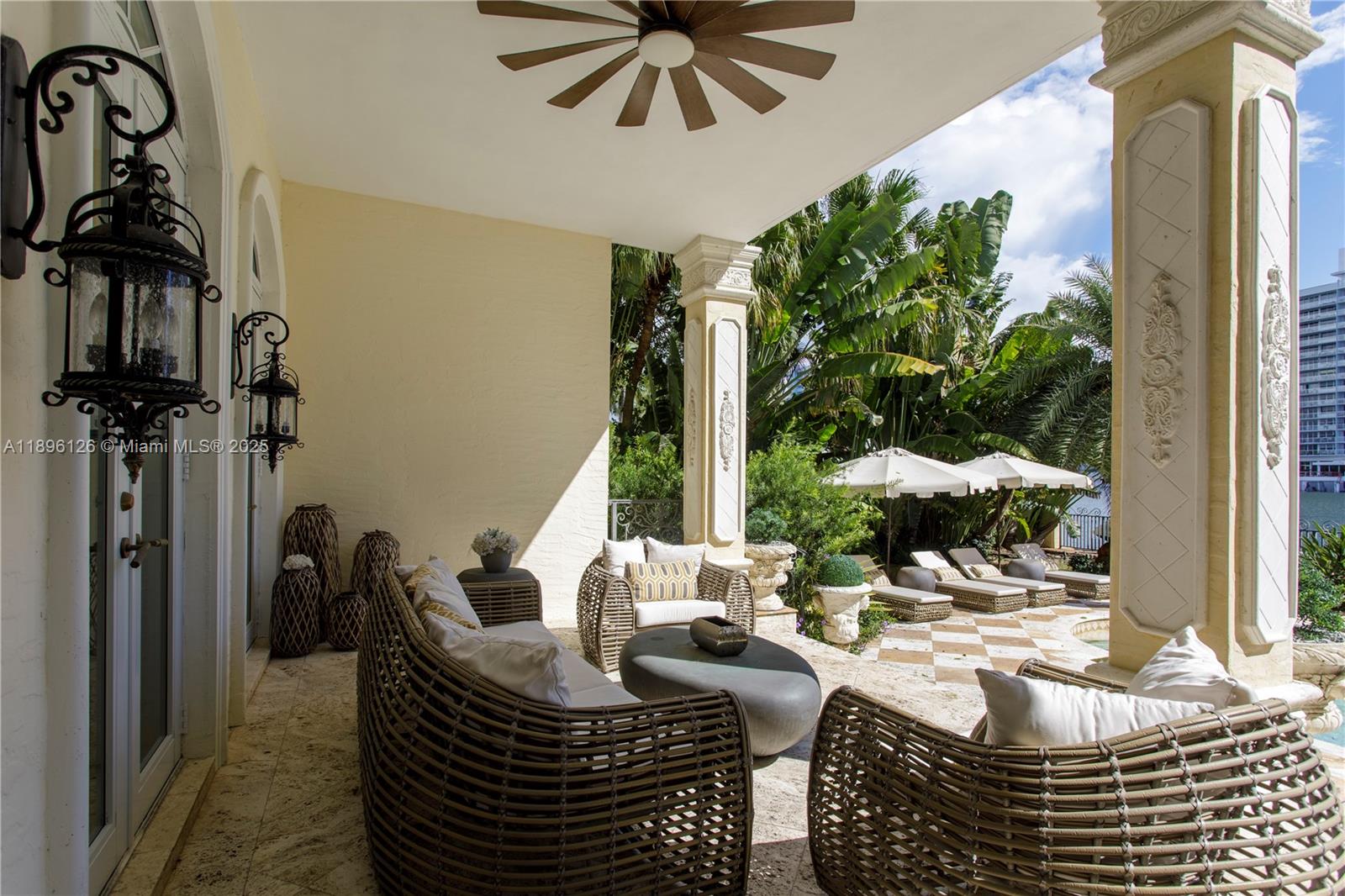 5801 Pine Tree Dr Miami Beach, FL 33140 5801 Pine Tree Dr Miami Beach, FL 33140