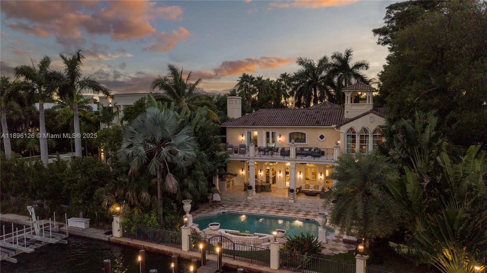 5801 Pine Tree Dr Miami Beach, FL 33140 5801 Pine Tree Dr Miami Beach, FL 33140