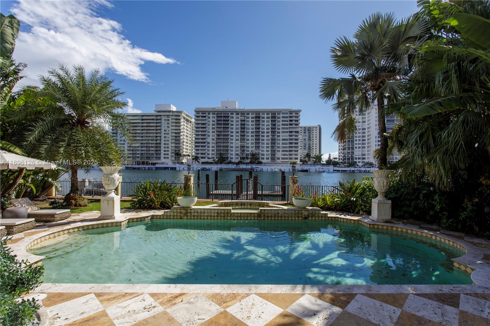 5801 Pine Tree Dr Miami Beach, FL 33140 5801 Pine Tree Dr Miami Beach, FL 33140