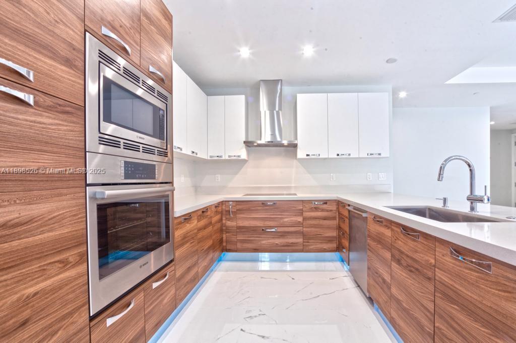 718 Valencia Ave #202 Coral Gables, FL 33134