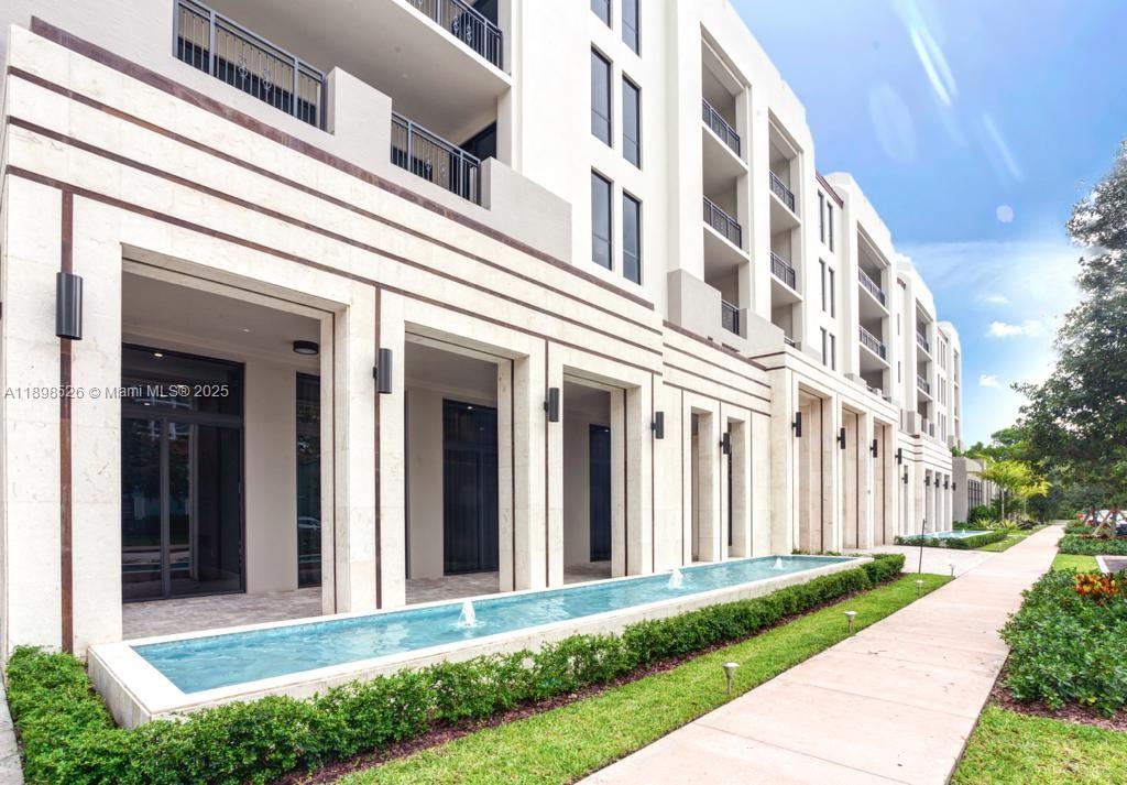 718 Valencia Ave #202 Coral Gables, FL 33134