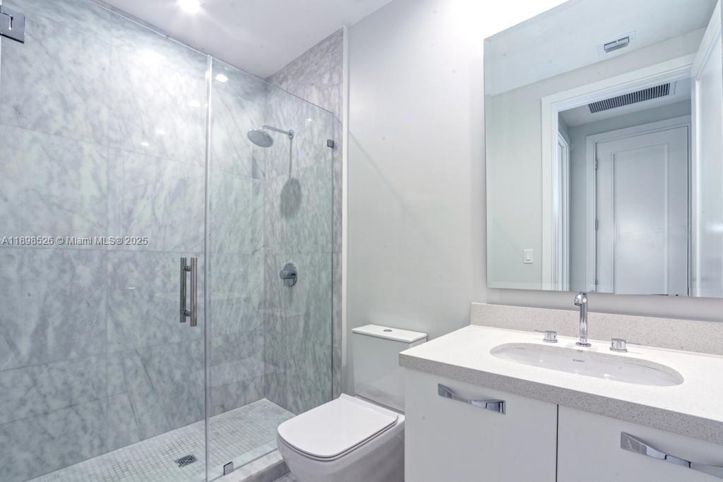 718 Valencia Ave #202 Coral Gables, FL 33134