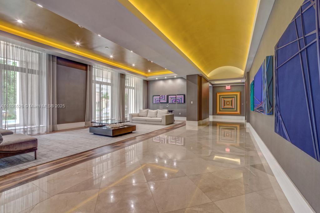 718 Valencia Ave #202 Coral Gables, FL 33134