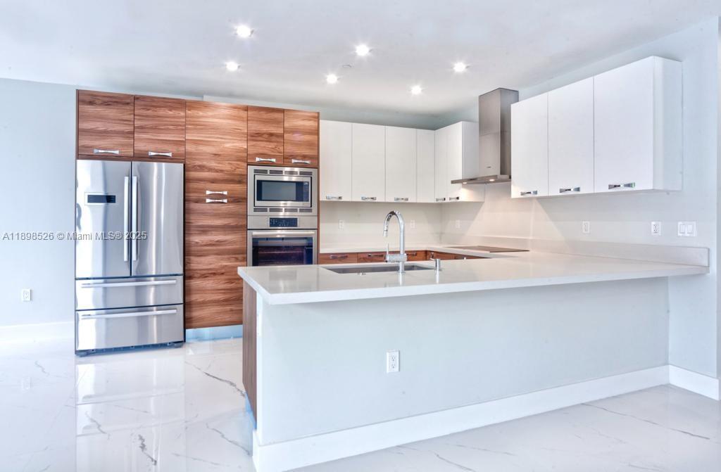 718 Valencia Ave #202 Coral Gables, FL 33134