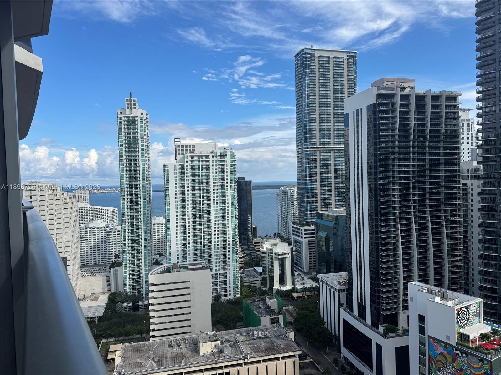 image Brickell Heights East22