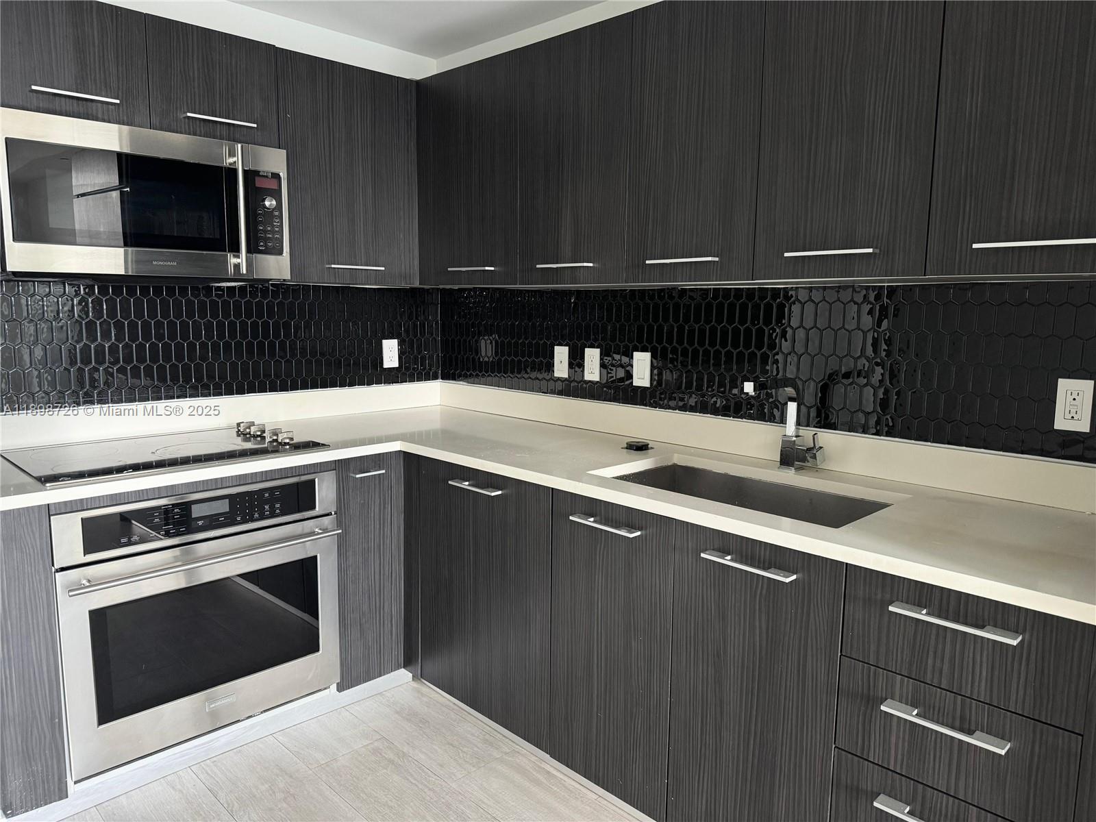 image Brickell Heights East7