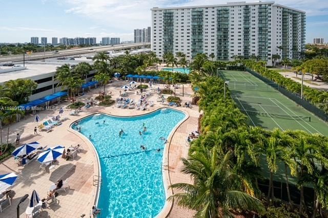 19370 Collins Ave #608