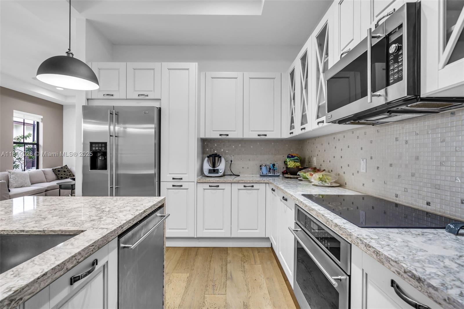 8449 NW 51st Ter Doral, FL 33166