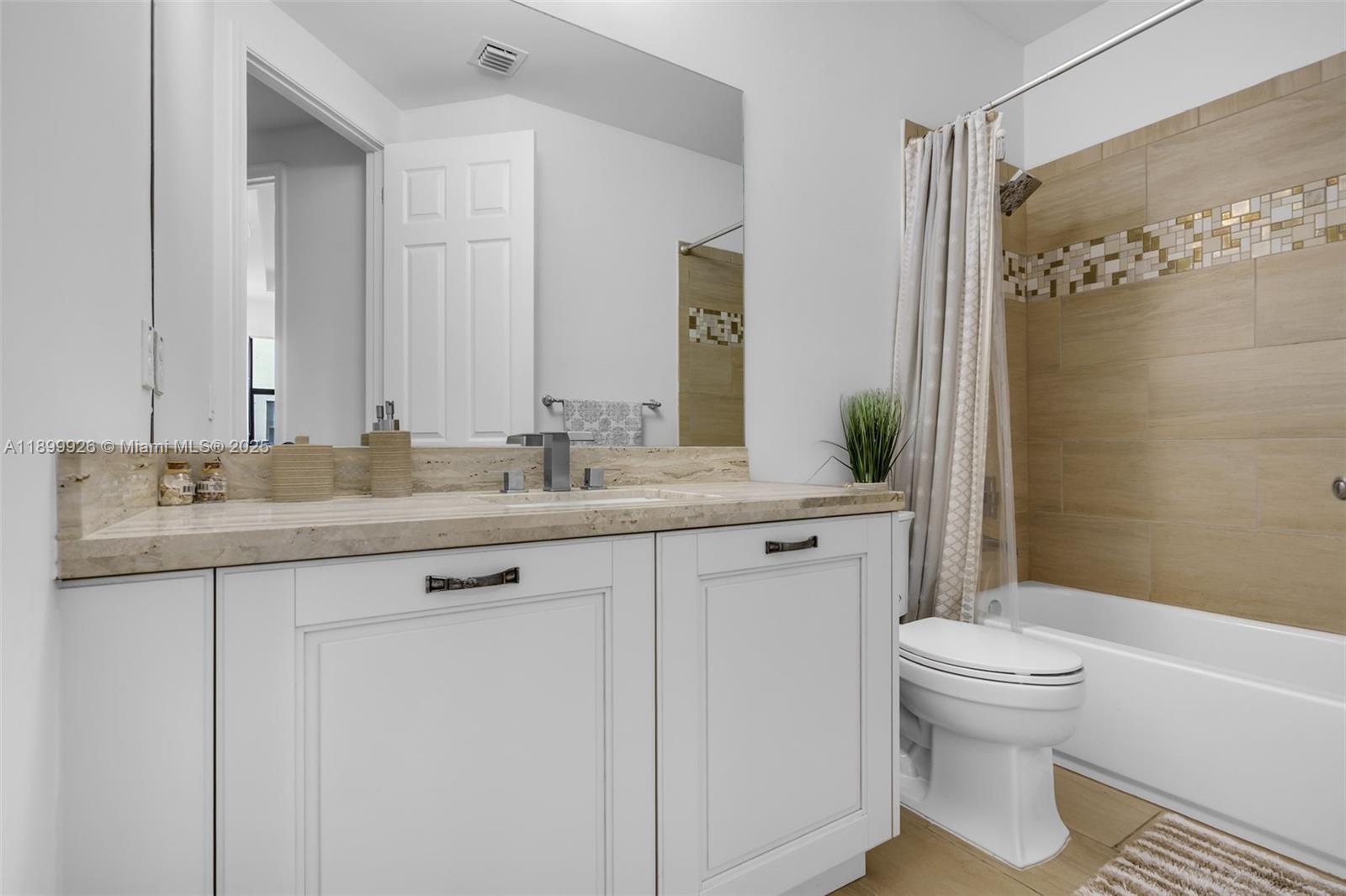 8449 NW 51st Ter Doral, FL 33166