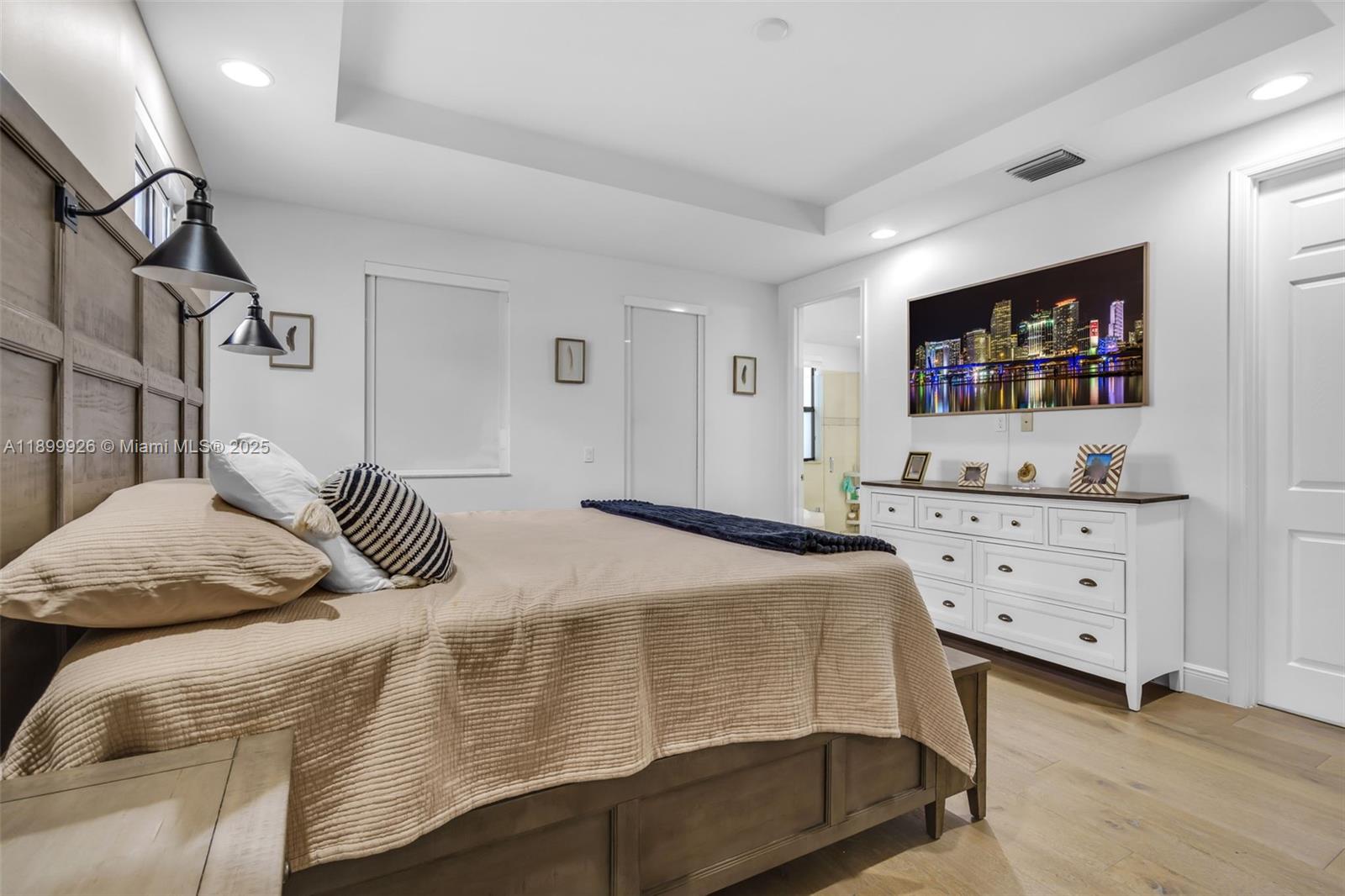 8449 NW 51st Ter Doral, FL 33166