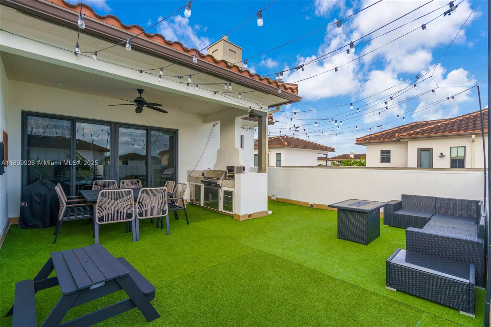 8449 NW 51st Ter Doral, FL 33166