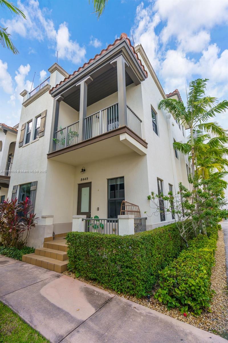 8449 NW 51st Ter Doral, FL 33166