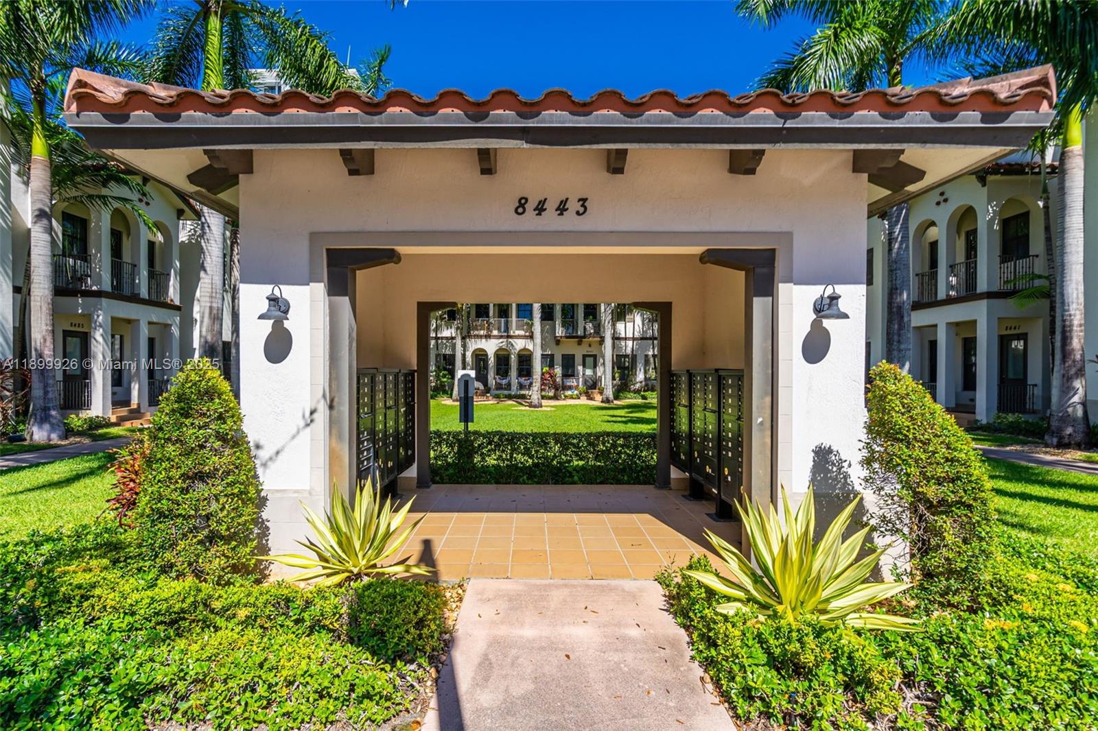 8449 NW 51st Ter Doral, FL 33166