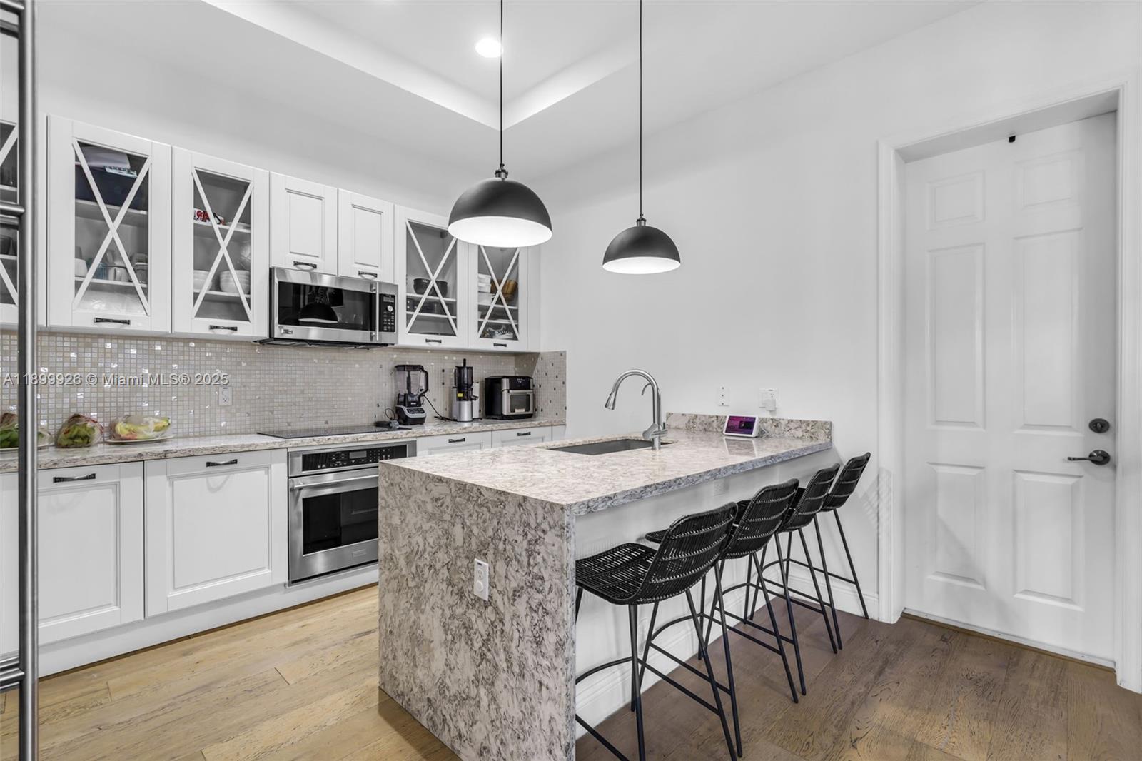 8449 NW 51st Ter Doral, FL 33166