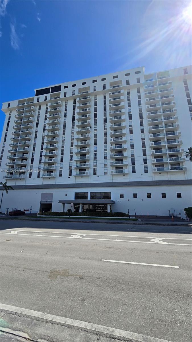 13499 Biscayne Blvd #1103