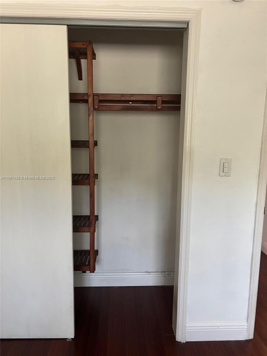 520 NE 38th St #8 Miami, FL 33137