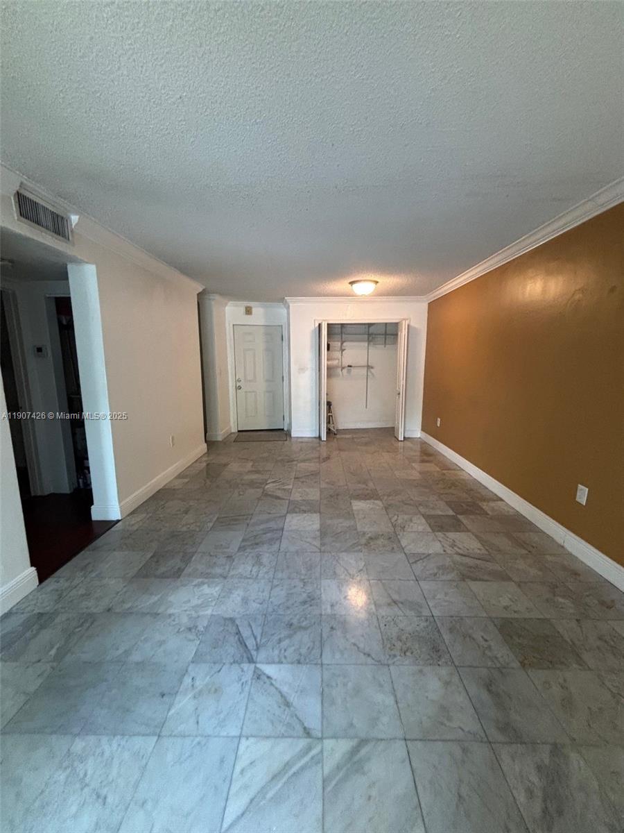 520 NE 38th St #8 Miami, FL 33137