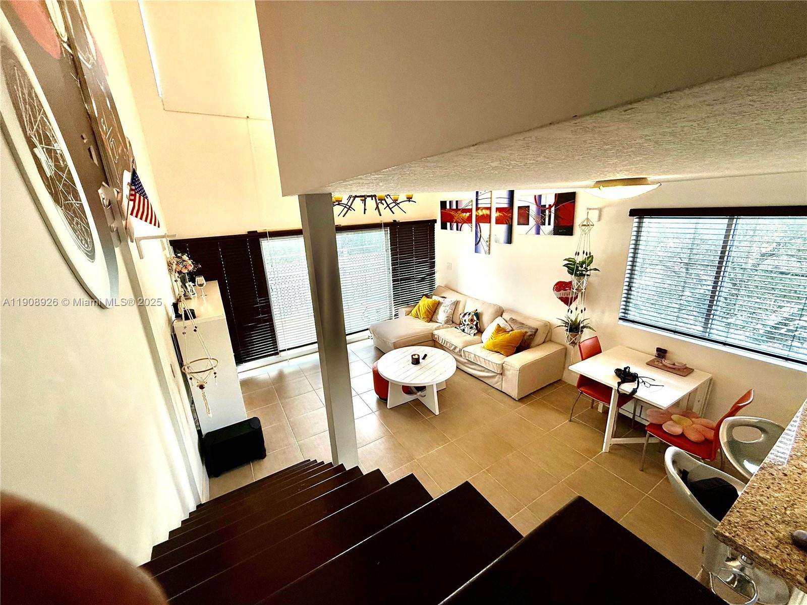 498 SW 2nd St #201 Miami, FL 33130