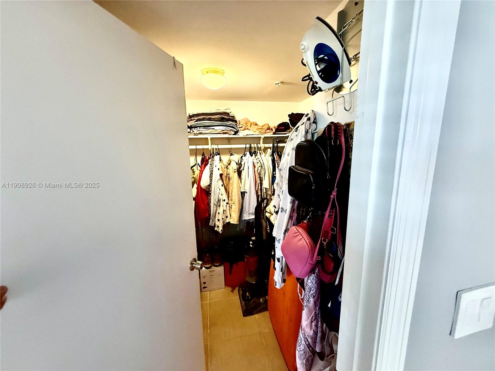 498 SW 2nd St #201 Miami, FL 33130